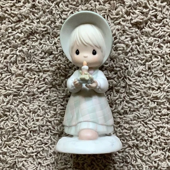 NIB-Precious Moments December - Picture 1 of 8